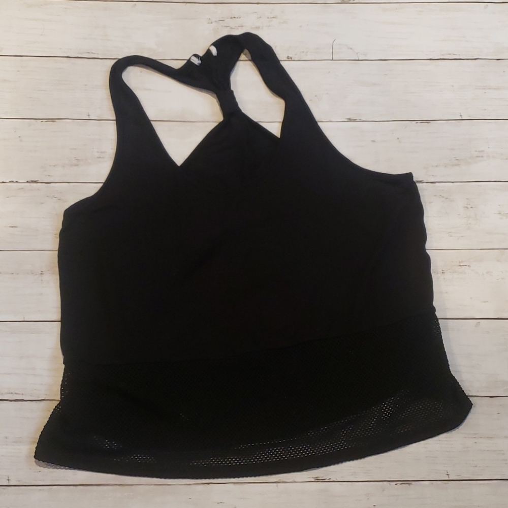 Unknown T back with mesh black size medium